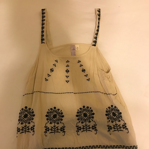 Alya Black Stitch Tank - Picture 2 of 3